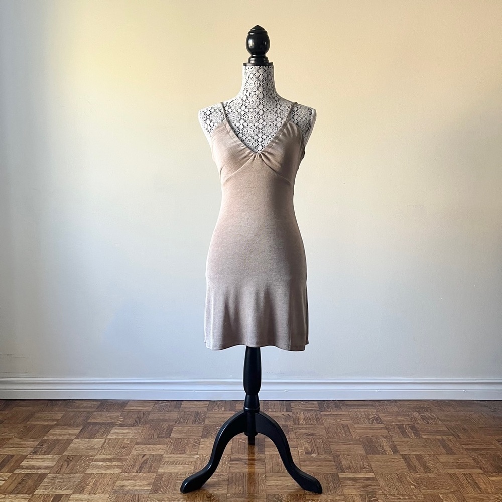 White Fox Cutout Back Mini Dress Size M - Picture 14 of 14